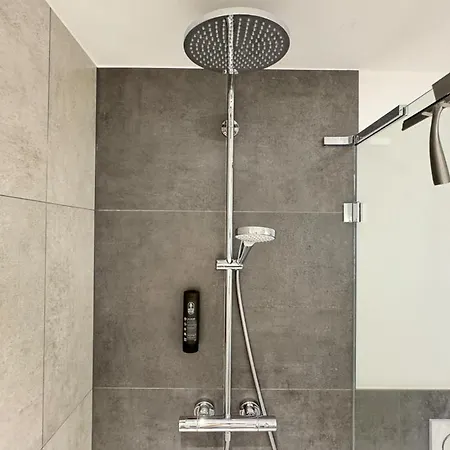 Exklusives 3-zimmer Altstadt-design-apartment *
